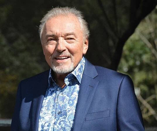 Datei:Karel Gott Praha 2018.jpg – Wikipedia