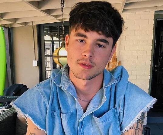 Kian Lawley Biography - Facts, Childhood, Family Life & Achievements