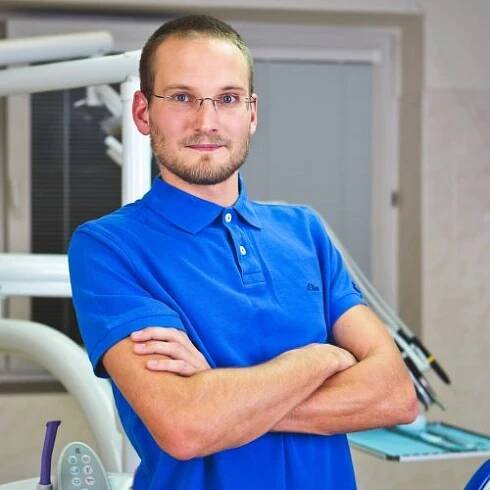 Náš tým – lékaři – Ichtys Dent s.r.o.