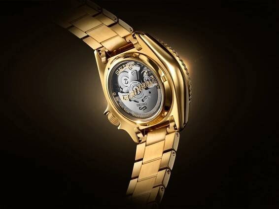 Seiko 5 Sports x Kentaro Yoshida Ref. SRPL26K "Sun, Moon, & Beach" | Image: Supplied