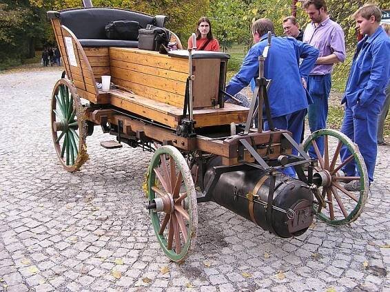 11.-13.9. 2015 - Parovůz Josefa Božka po 200 letech opět v pohybu - Národní technické muzeum