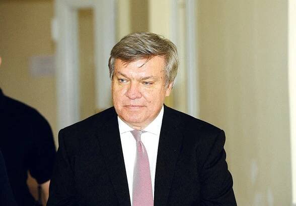 Čuně Barták zůstane bručet! Za sex s asistentkami a vydírání mu soud potvrdil 14 let