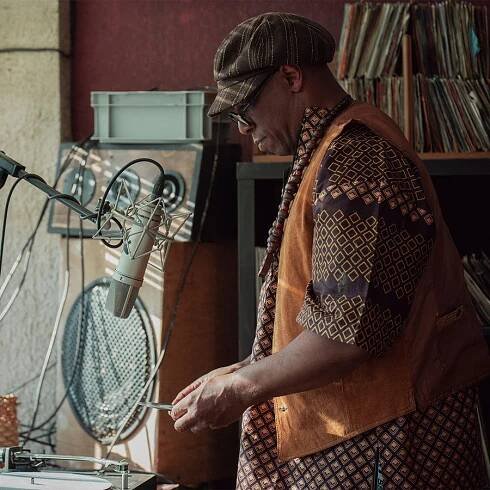 Ian Wright's empathetic The Kitchen performance is a knockout