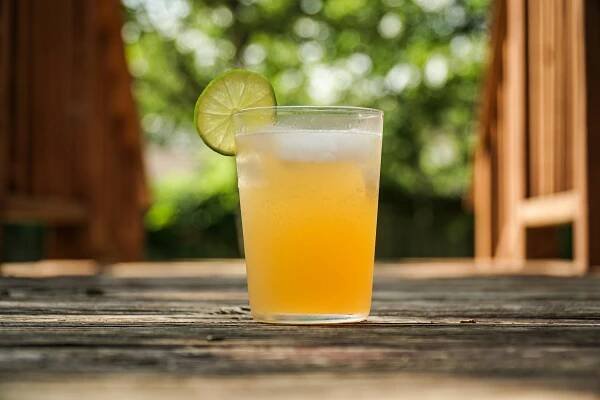 Kvasová limonáda z chleba – recept na osvěžující nápoj, který milovaly naše babičky