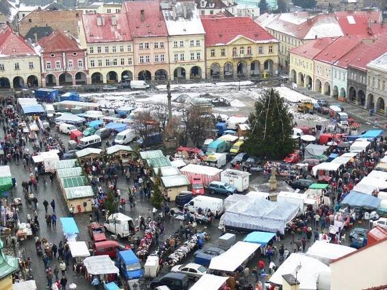 Advent v Jičíně zahájily také Valdštejnské trhy