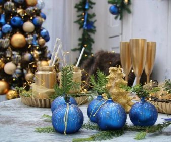Vánoční dekorace na stůl, které dotáhnou svátky k dokonalosti - Tojesenzace.cz