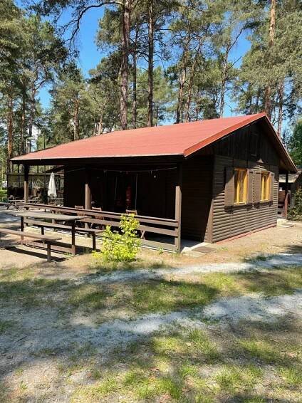 Family kemp | Máchovo Jezero | ubytování přímo u jezera - bungalovy, chatky, karavany, stany, kemp s vlastní písčitou pláží