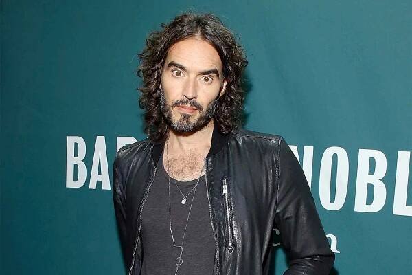 Russell Brand signs copies of his new book "Recovery: Freedom From Our Addictions" at Barnes & Noble Union Square on October 3, 2017 in New York City. 