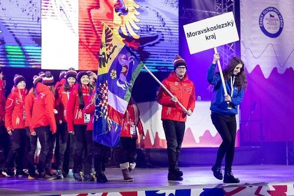 Začala Zimní olympiáda dětí a mládeže, sportovce MS kraje uvedl skokan Janda
