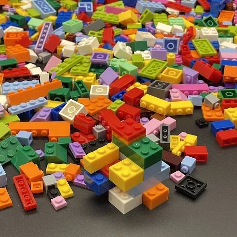 300/900pcs * Blocks * Compatible with * Universal Accessories