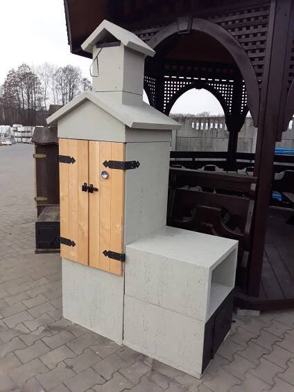 Lauko betoninė rūkykla-kepsninė Smokehouse Helios