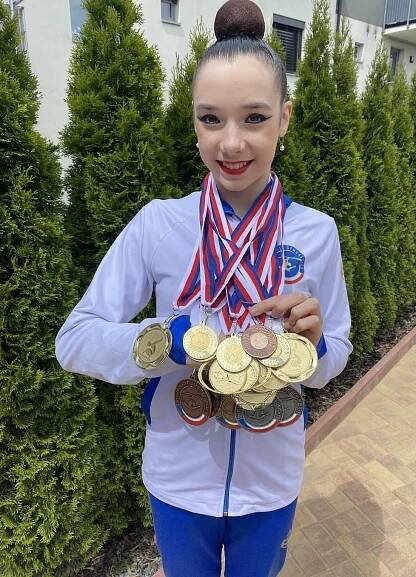 Šampionka Nikola (17): Moderní gymnastika bolí, ale za ten pocit to stojí