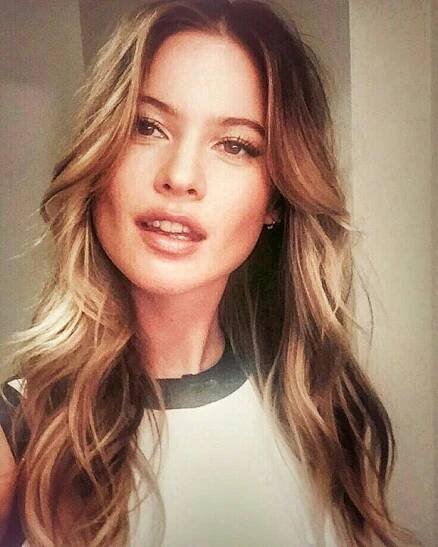 Behati Prinsloo💞👑💙 nel 2025 | Capelli, Celebrità, Donne