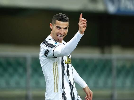 Cristiano Ronaldo: Život, plat a slavné přestupy