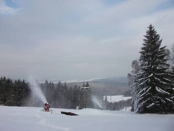 Ski areál Mikulčin Vrch - informace a mapa