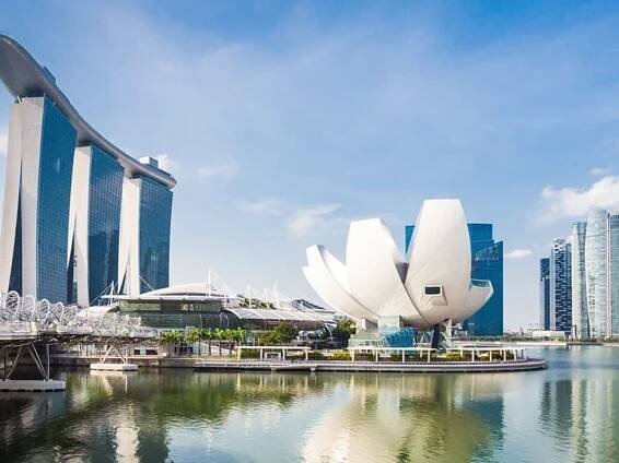 Singapore Guides
