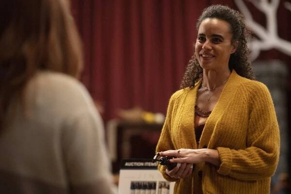 Hříšnice - Část VI. - Z filmu - Parisa Fitz-Henley