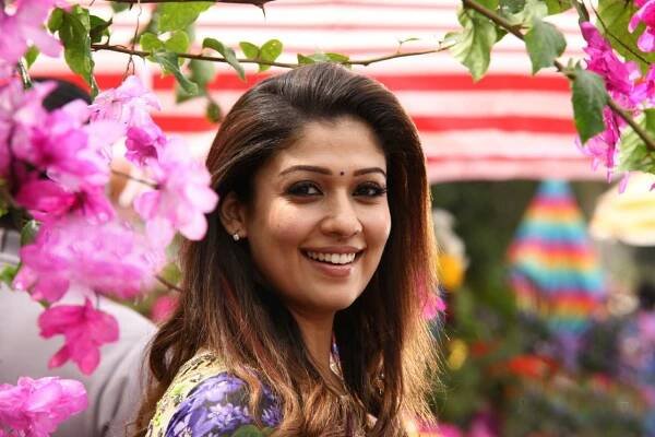 Nayanthara Hot Photos