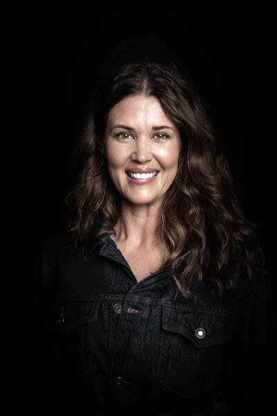 Portrait & Lifestyle portraits of Sarah Lancaster - Aaron Farrier - Celebrity Photographer | Designer