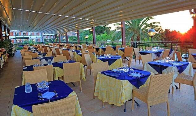 Tropea - LABRANDA Rocca Nettuno Tropea **** - zájezd | CA Snadné cestování - dovolená, letenky, ubytování