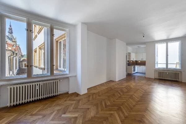 Pronájem rekonstruovaného bytu 3+kk, 70m² - Praha 1 - Nové Město, ul. Vojtěšská, klid