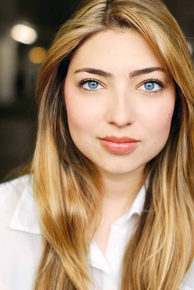 Shelby Young fotky