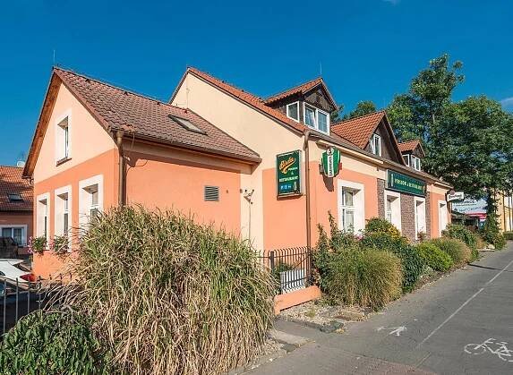 Luxusní apartmá pro 2 s vířivou vanou a vstup do největší solné jeskyně v ČR