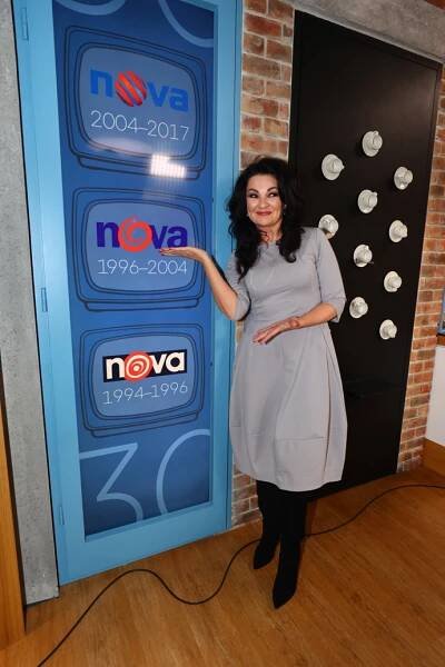 FOTO: Moderátorka Jana Adámková. – stránka 27