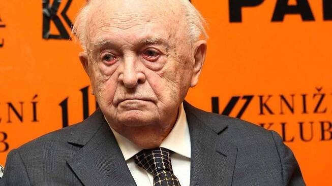 Ve věku 100 let zemřel režisér Otakar Vávra