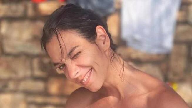Ukázala vše: Bývalá moderátorka Marta Ondráčková nahá kojí tříletou dceru – eXtra.cz