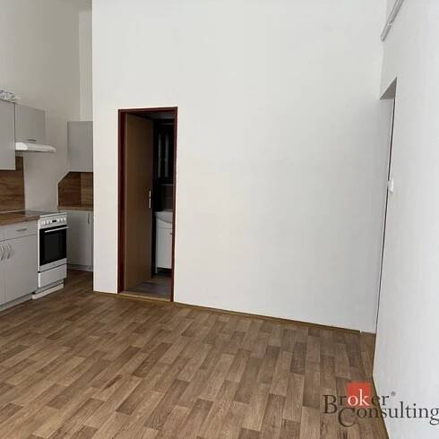 Pronájem bytu 2+kk 34 m2, Opava.Nabízíme k