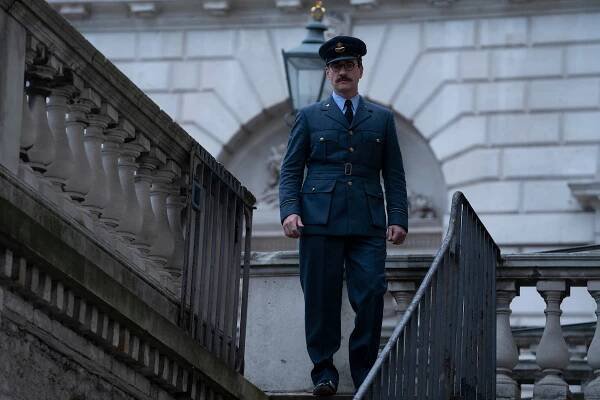 Matthew Macfadyen as Charles Cholmondeley