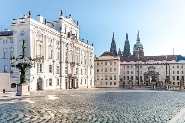 11 Najkrajších miest v Prahe na fotenie svadobných portrétov