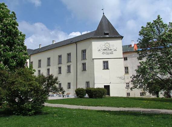 Vyškov - zámecký areál - Zámek