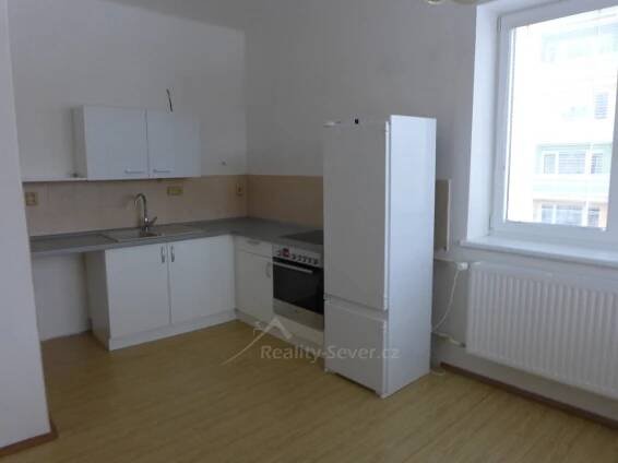 Pronájem bytu 2+1, 90 m2, Nový Bor, okres Česká Lípa