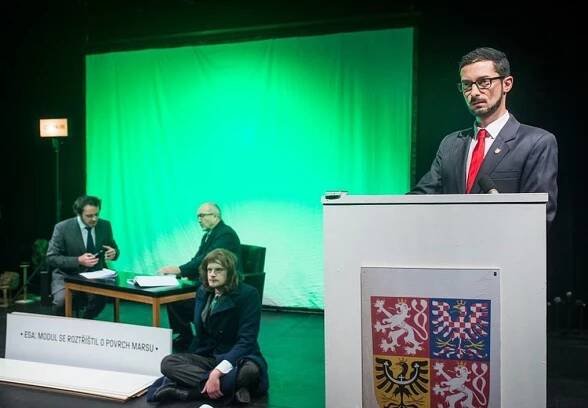 divadlozlin.cz: Nekorektní kabaret Ovčáček čtveráček se dočká pokračování s novou postavou Andreje Babiše - Jakub Malovaný Publicista