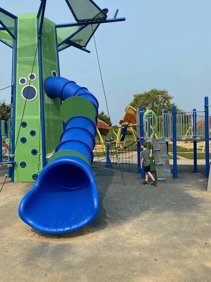 These 5 parks and playgrounds in Grove City, Ohio will keep your kids entertained and tired out for nap time! Grove City, just southwest of Columbus, Ohio, offers a cute downtown area, a really amazing new library, a Metro Park and some really cool accessible playgrounds for kids of all ability levels! 