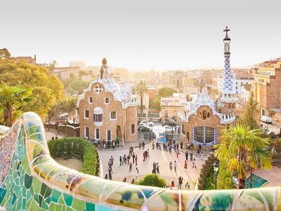 4 Parents Share Their Tips for Enjoying a Family Trip to Barcelona