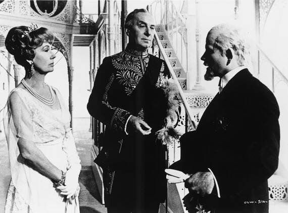 Meriel Forbes, Ralph Richardson, Ian Holm - Jaká to rozkošná válka! - Z filmu
