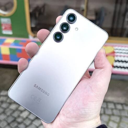 Samsung Galaxy S26 tipped to miss an upgrade that even the Galaxy S25 FE has