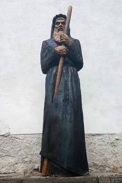 řezbář sochař dřevořezby figury akt umění umělec