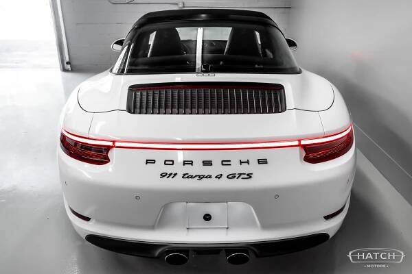 2017-porsche-911-targa4-gts10