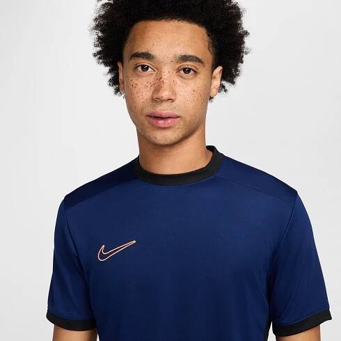 Nike ACADEMY25