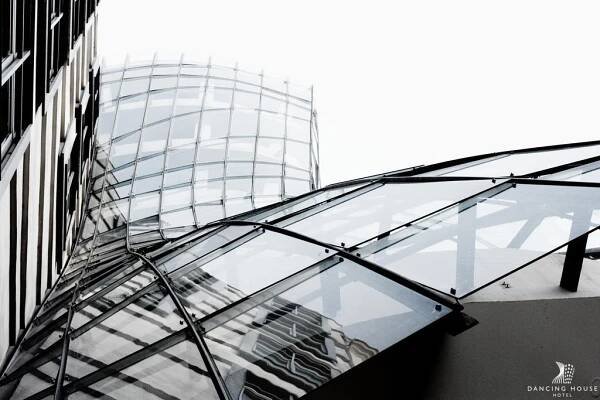 Fotografie z fotogalerie ubytování Dancing House - Tančící dům hotel v Praze