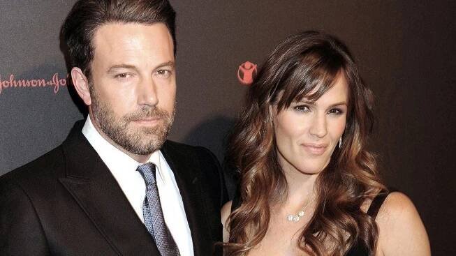 Ben Affleck a Jennifer Garner potvrdili, že se po deseti letech manželství rozvádí