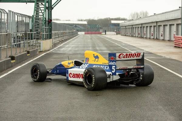 Bývalý šampion F1 Nigel Mansell prodává svojí sbírku – jsou v ní obdivuhodné i podivuhodné stroje