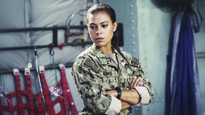 Herečka Toni Trucks doufá, že SEAL Team bude po finále pokračovat | SEAL Team (Tým SEAL) | Novinky, zajímavosti a tipy ze