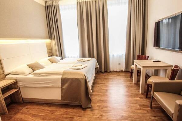 Ubytování v BURČÁKFEST ZNOJMO 2025 - Hotel MARIEL - Cestovní kancelář ATIS a.s.