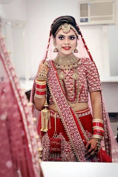 Woman Sari Dress Indian Wedding  Wallpaper