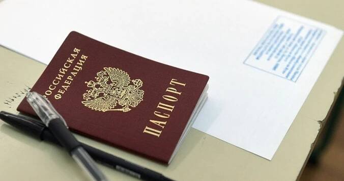Kreml už nevěří ani vlastním lidem. Elitám v Rusku ve velkém zabavují pasy